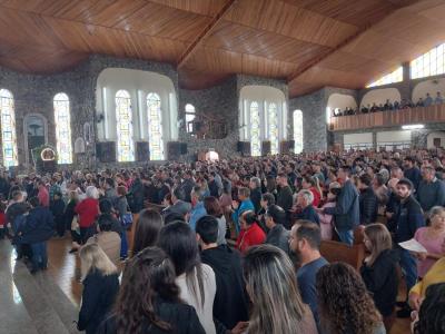 Missa Solene de Aparecida em Laranjeiras do Sul (12/10) teve a participaÃ§Ã£o da RÃ¡dio da FamÃ­lia
